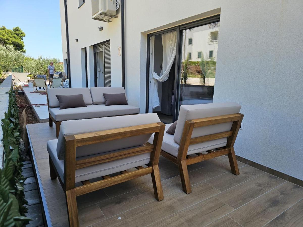 Harmony Suites Bol Exterior foto